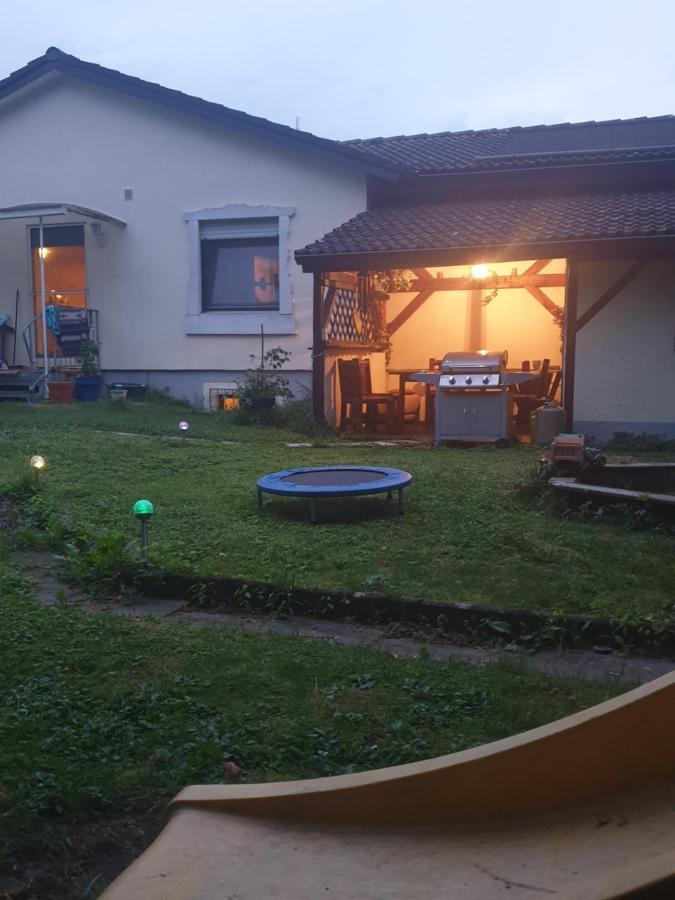 Sions Grosse Ferienwohnung Ferienwohnung Mit 3 Schlafzimmer, 2 Km Bis Zum Europapark Rust Kappel-Grafenhausen Esterno foto